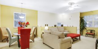 108 LIGHTHOUSE Circle Gallery 9