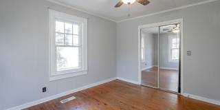 209 S Moss Avenue Gallery 22