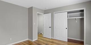 The Riverside Apartment Homes Gallery 12