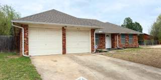 913 Royal Ln Gallery 2