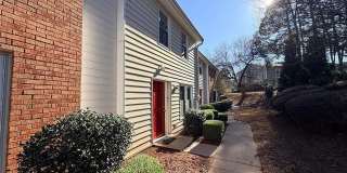Room in 2 Bedroom Home at Mill Creek Pl Gallery 21