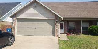 3304 SW Deerfield Boulevard 3304 SW Deerfield Boulevard Gallery 1