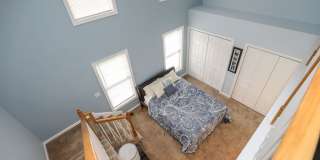 Beautifully and well maintained townhouse in desirable Georgetowne Condo Association. Gallery 12