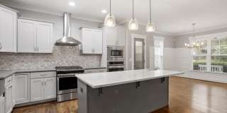 714 1/2 S State Street Gallery 11