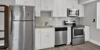 Charming 3BR Apartment in Washington, DC Gallery 8