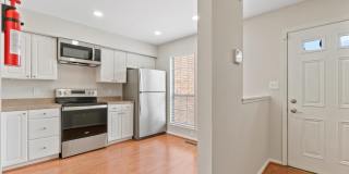1004 DARTMOUTH GLEN Way Gallery 5