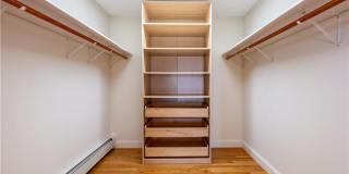 573 Wolcott Avenue Gallery 29