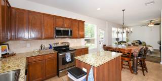 Mountain Lodge Gated Community-5-Bedroom, 3.5-Bathroom Home Gallery 17
