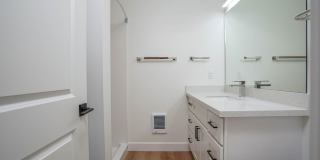 641 N. Fife St Gallery 12