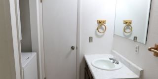 2 bed 1 Bath townhouse Gallery 21