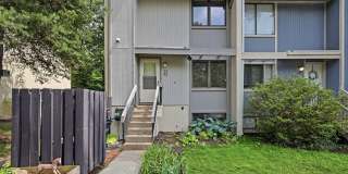 4BR, 2 Full & 2 Half Bath Townhome in Reston Gallery 1