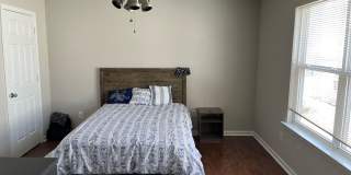 2 Bedroom Single Family Home in Woodstock Gallery 10
