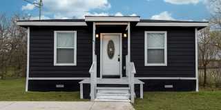 451 FERRIS AVE 451 FERRIS AVE Gallery 1