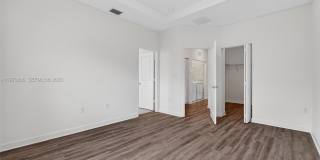 2662 Southeast 10th Street Gallery 16