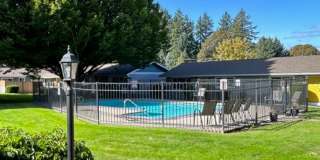 Jefferson Square Gallery 1