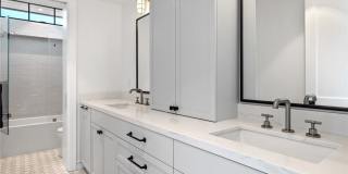 2428 The Strand Gallery 61