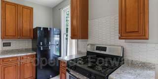 673 E Sycamore St. Gallery 12