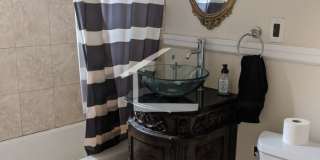 Nice 2 bed with office Gallery 17