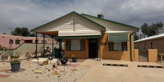 2 bed 1 bath Duplex Gallery 1