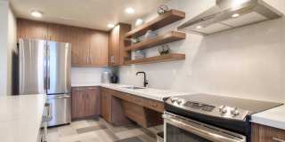 View 32 Apartments Gallery 51