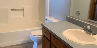 4 Bed, 2 Bath Twinhome in South Fargo! Gallery 14