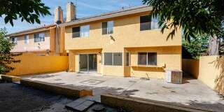 7306 Newcastle Avenue Gallery 3