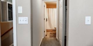 Fully Furnished Downtown 2 Bed, 4 Bath Executive Townhouse Gallery 42
