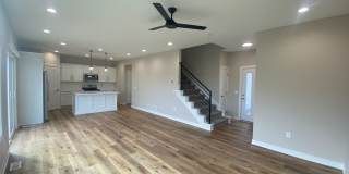 Luxury Newer Construction Home! Gallery 5