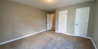 Room in 4 Bedroom Home at 216 Woods Ream Dr Room in 4 Bedroom Home at 216 Woods Ream Dr Gallery 28