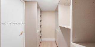 5801 Collins Ave Gallery 17
