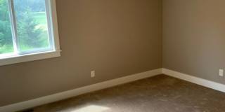 Beautiful 3 bedroom 2 1/2 bath home Gallery 12