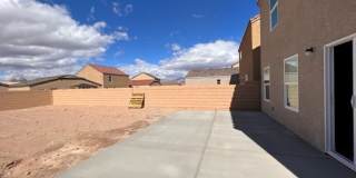 3br 2Ba 2-Story Home with fenced yard and garage Near Golf Course, Rotary Park Gallery 44