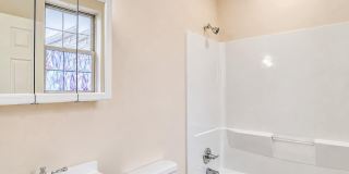 2542 W GIRARD Avenue Gallery 16