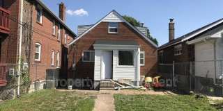 4737 Plover Gallery 3