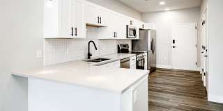 Artisan on 39th Gallery 49