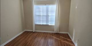 Lakefront Townhome in MetroWest Gallery 20