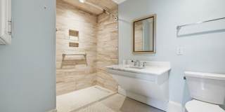 Gorgeous Home in Downtown Lillington! Gallery 28