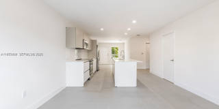 2505 NE 193rd St Gallery 4