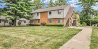 1613 Lyndhurst West - B Gallery 1