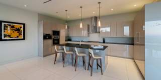 7080 Mulholland Dr Gallery 42
