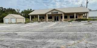 1205 Hovey Street Gallery 1