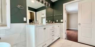 Spacious 5-Bedroom Draper Home | Pet Friendly | Huge Fenced Yard | 3-Car Garage Gallery 10