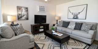 6th Ave W Grinnell Gallery 1