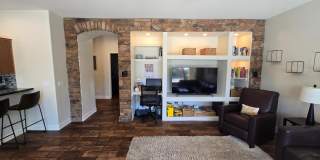 8213 W Quail Avenue Gallery 24