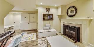 COMING SOON - Stunning 4 bed + 2 full & 2 1/2 bath Classic in NW DC Gallery 34