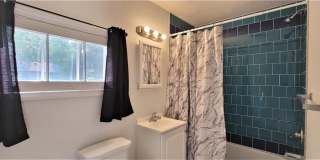 2335 Hemlock Lane N Gallery 7