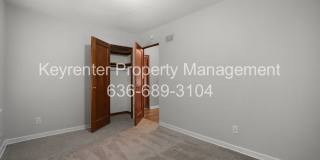 1045 N New Florissant Rd, Florissant, MO 63031 – Move-In Ready & Pet-Friendly! Gallery 12