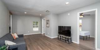 949 Kenwood Drive Gallery 14