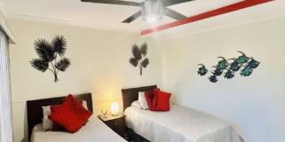 Spacious 2BR/2BA Condo with Garden View – Steps from the Ocean Gallery 31