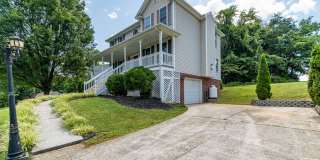 3 Bedroom || 2.5 Bathroom Home with Basement Gallery 14